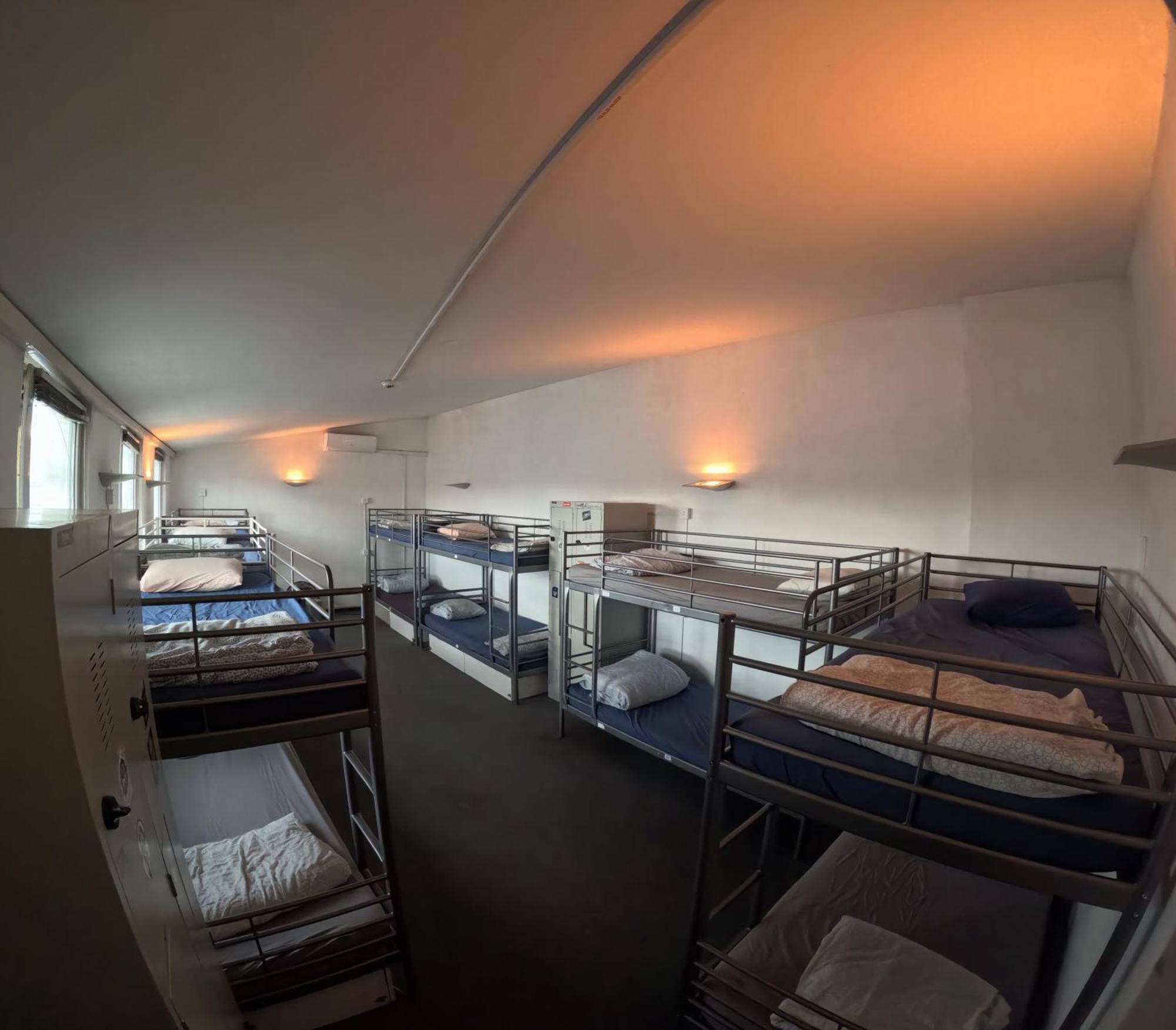 Vitae Hostel บูดาเปสต์ ภายนอก รูปภาพ